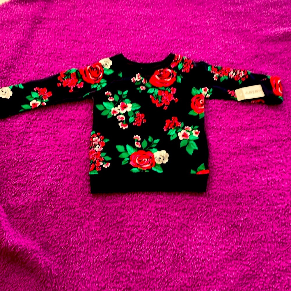 Brand-new 3T toddler sweater featuring a cozy fit.
